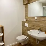 Schoene Mit Terrasse In Der Hagenstrasse Apartamento Haldensleben