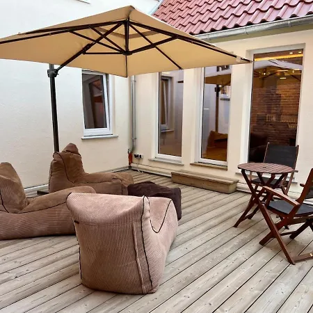 Schoene Mit Terrasse In Der Hagenstrasse * هالدنسليبن